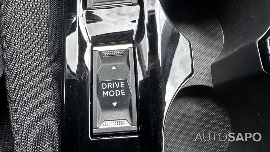 Peugeot e-2008 de 2023