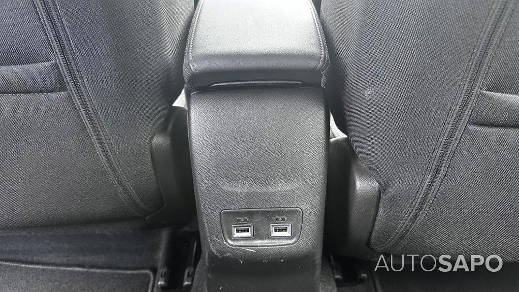 Peugeot e-2008 de 2023