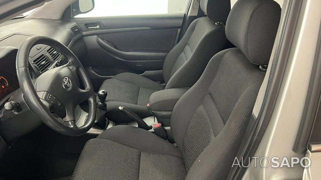 Toyota Avensis Verso 2.0 D-4D de 2007