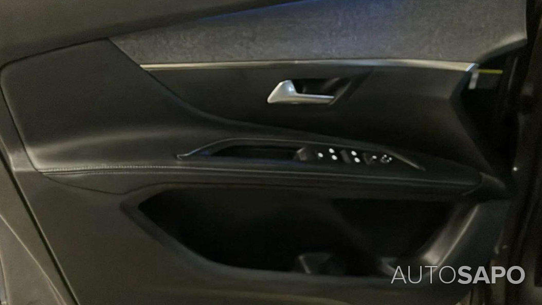 Peugeot 5008 de 2021