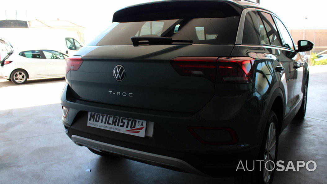 Volkswagen T-Roc 1.0 TSI de 2024