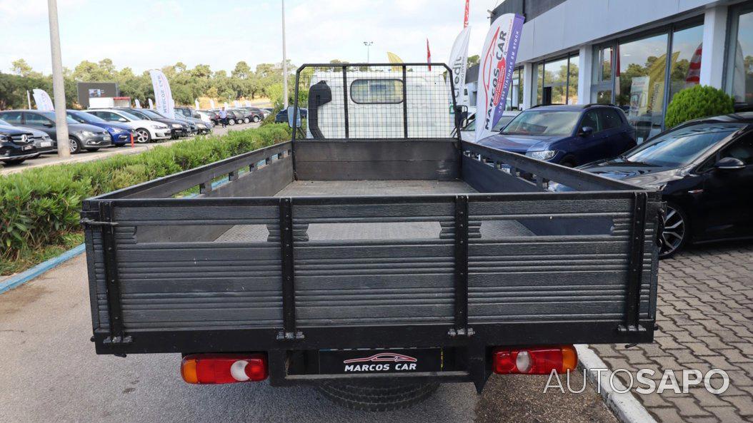 Nissan Cabstar 3.0 TD 110.35/1 SE de 2000