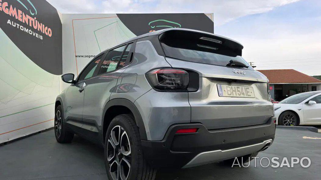 Jeep Avenger 1.2 GSE T3 Altitude de 2024