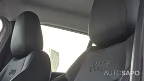 Jeep Avenger 1.2 GSE T3 Altitude de 2024