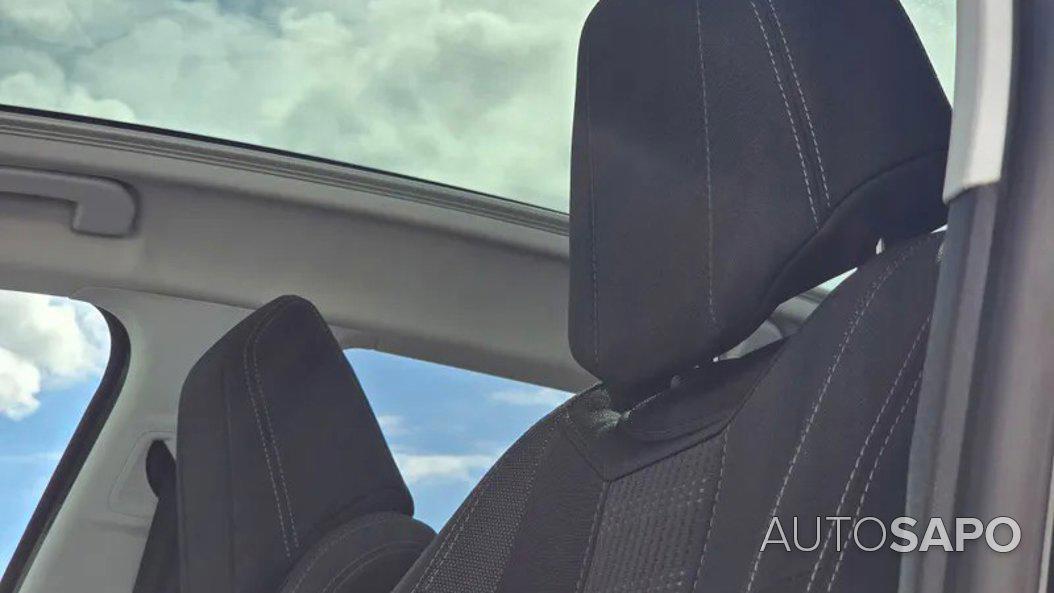 Peugeot 308 1.6 BlueHDi Allure J17 de 2016