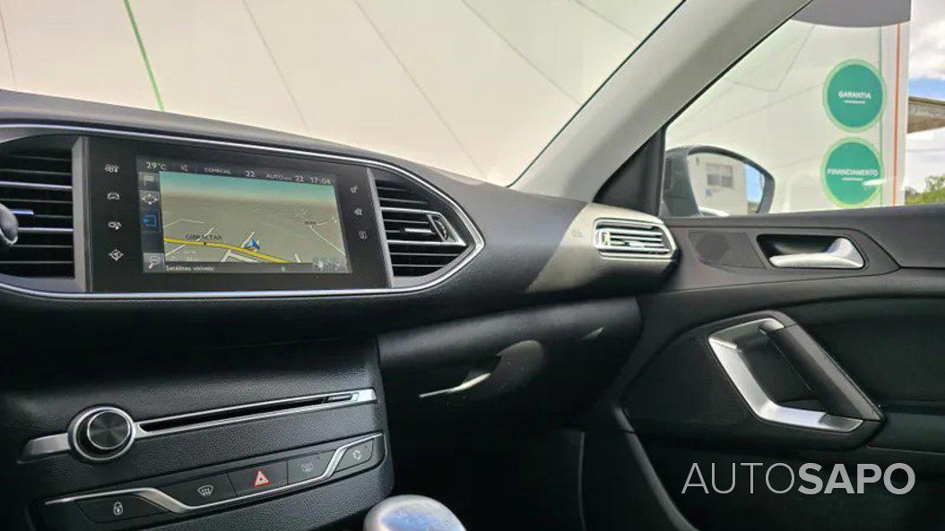 Peugeot 308 1.6 BlueHDi Allure J17 de 2016