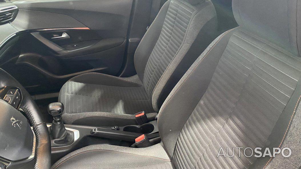 Peugeot 2008 1.5 BlueHDi Active de 2021