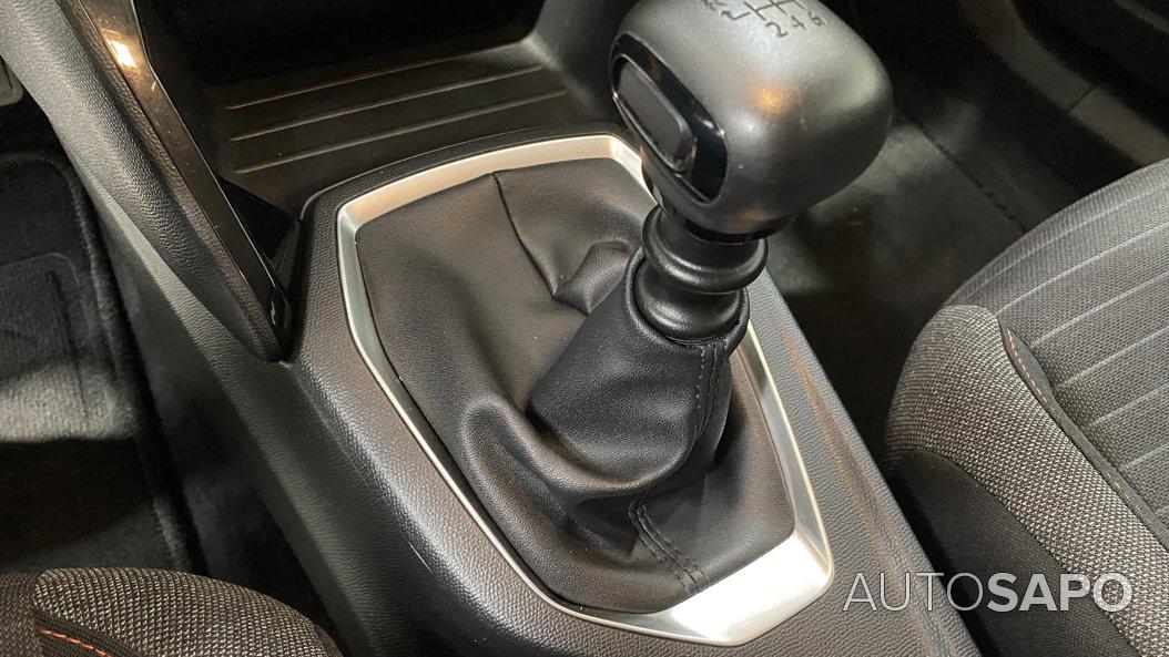 Peugeot 2008 1.5 BlueHDi Active de 2021