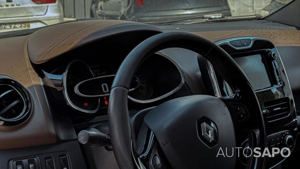 Renault Clio ST 1.5 dCi Dynamique S 90g de 2013