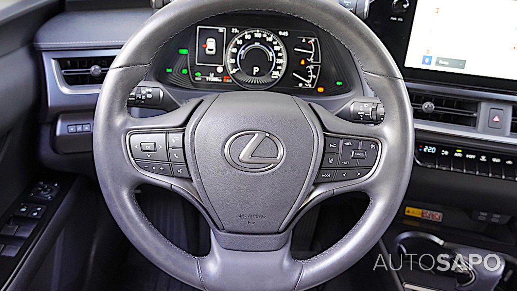 Lexus UX 250h F Sport de 2024