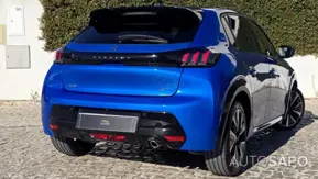 Peugeot 208 1.2 PureTech GT EAT8 de 2021