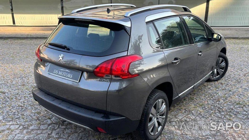 Peugeot 2008 1.2 PureTech Allure de 2014