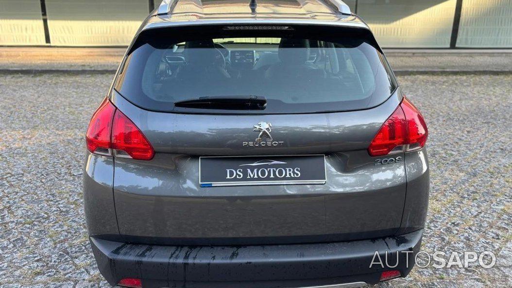 Peugeot 2008 1.2 PureTech Allure de 2014