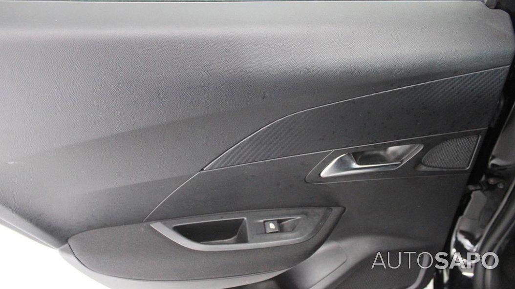 Peugeot e-2008 de 2023