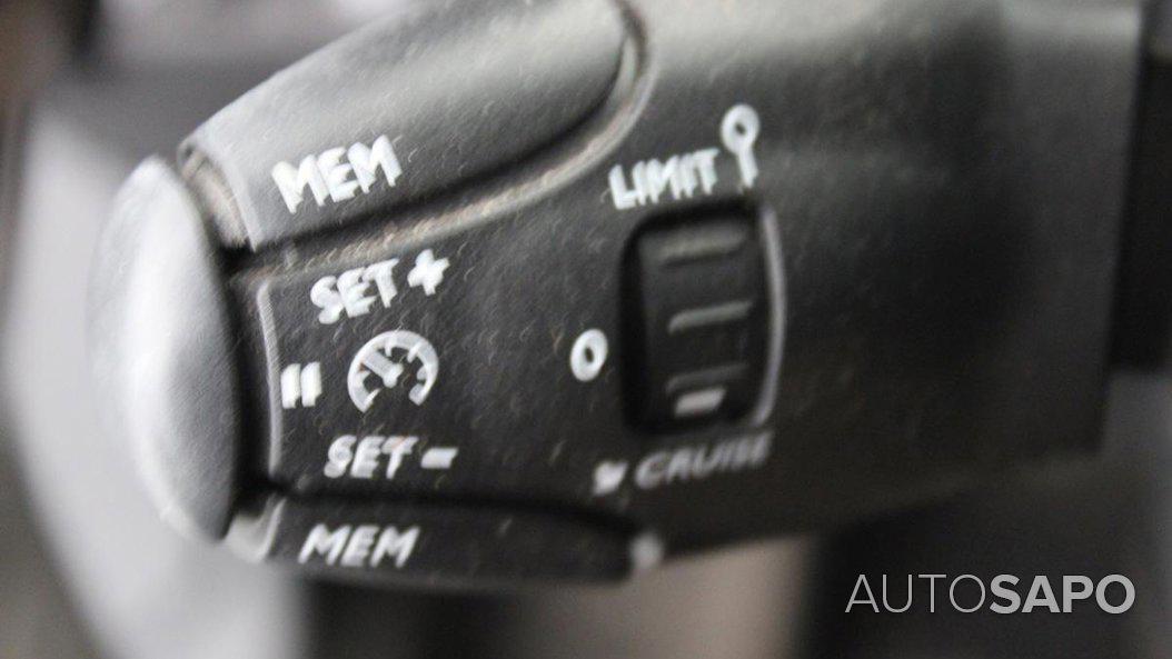 Peugeot e-2008 de 2023