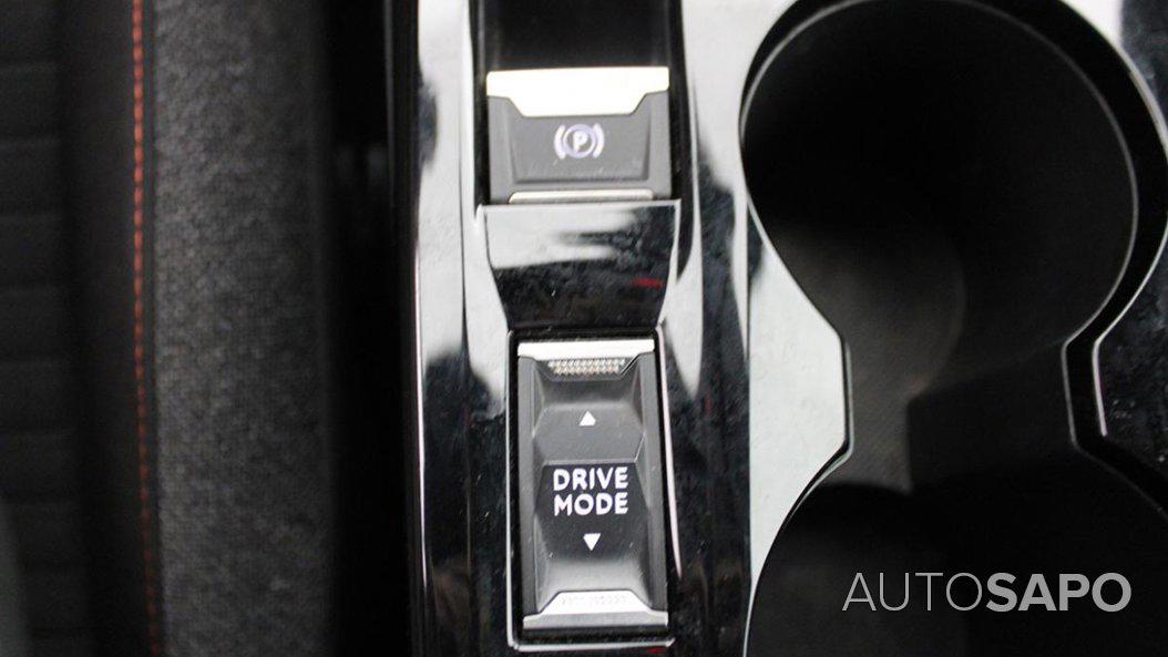 Peugeot e-2008 de 2023