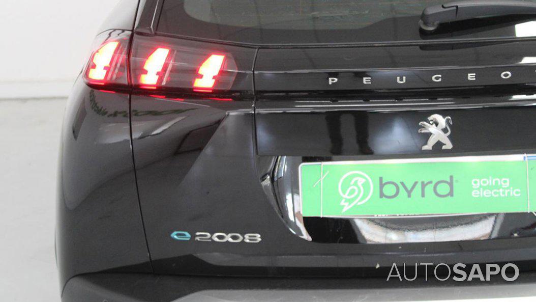 Peugeot e-2008 de 2023