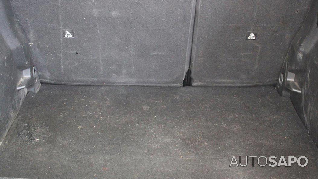 Peugeot e-2008 de 2023