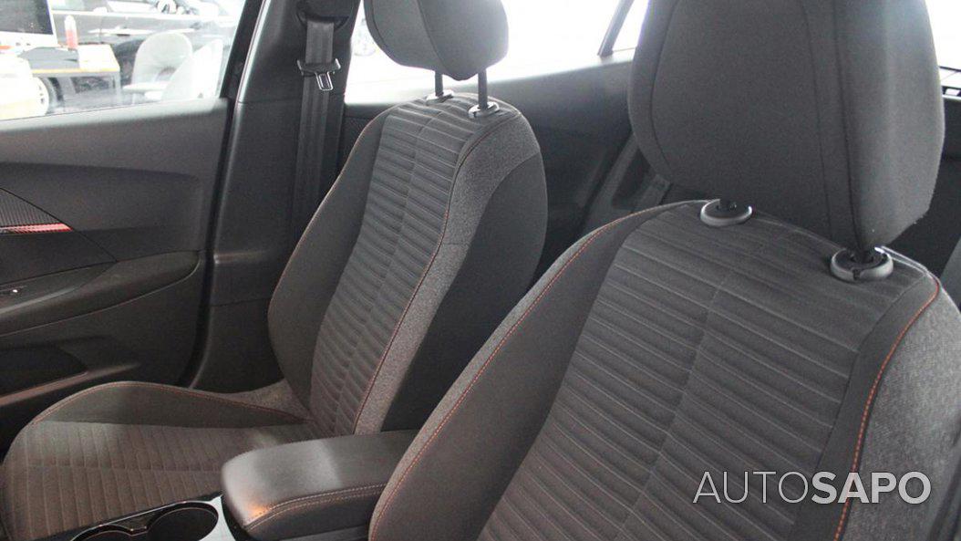 Peugeot e-2008 de 2023