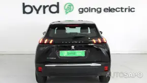 Peugeot e-2008 de 2023