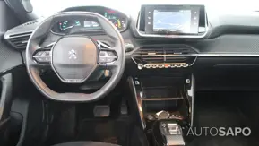 Peugeot e-2008 de 2023