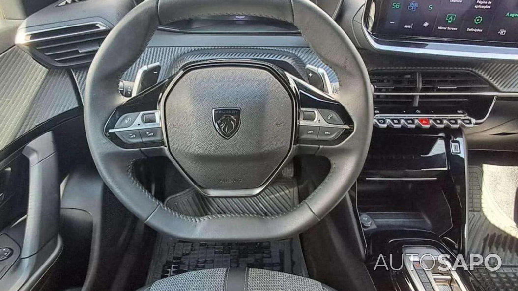 Peugeot 2008 1.2 PureTech Allure EAT8 de 2024