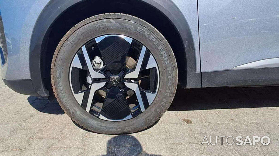 Peugeot 2008 1.2 PureTech Allure EAT8 de 2024