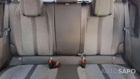 Peugeot 2008 1.2 PureTech Allure EAT8 de 2024