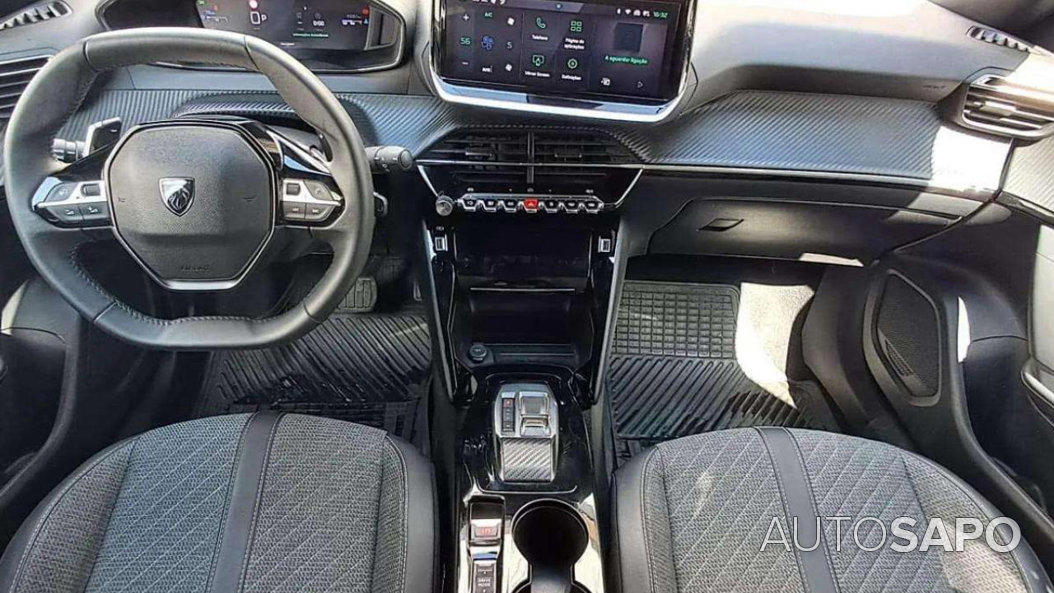 Peugeot 2008 1.2 PureTech Allure EAT8 de 2024