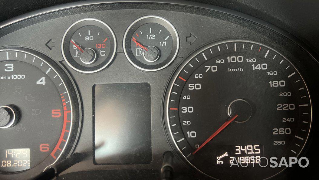 Audi A3 1.6 TDi S-line de 2010