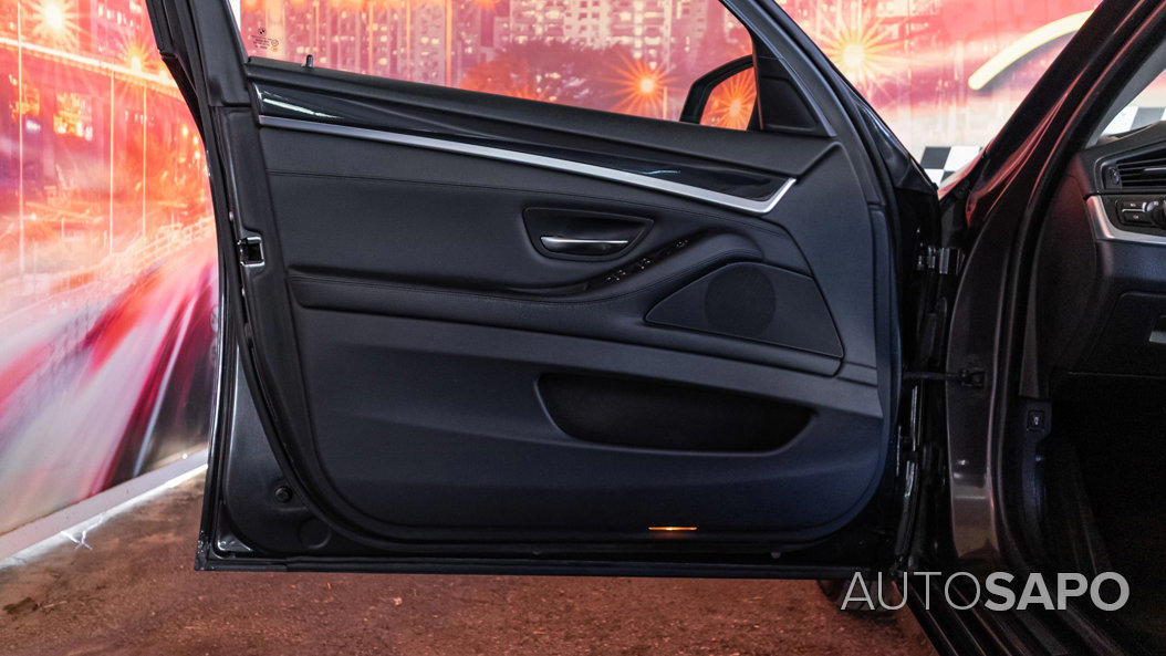 BMW Série 5 520 dA Touring de 2013