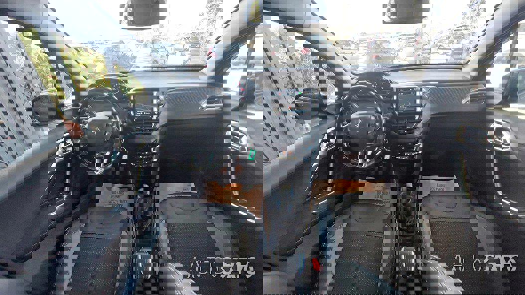 Peugeot 2008 1.2 PureTech Allure de 2019