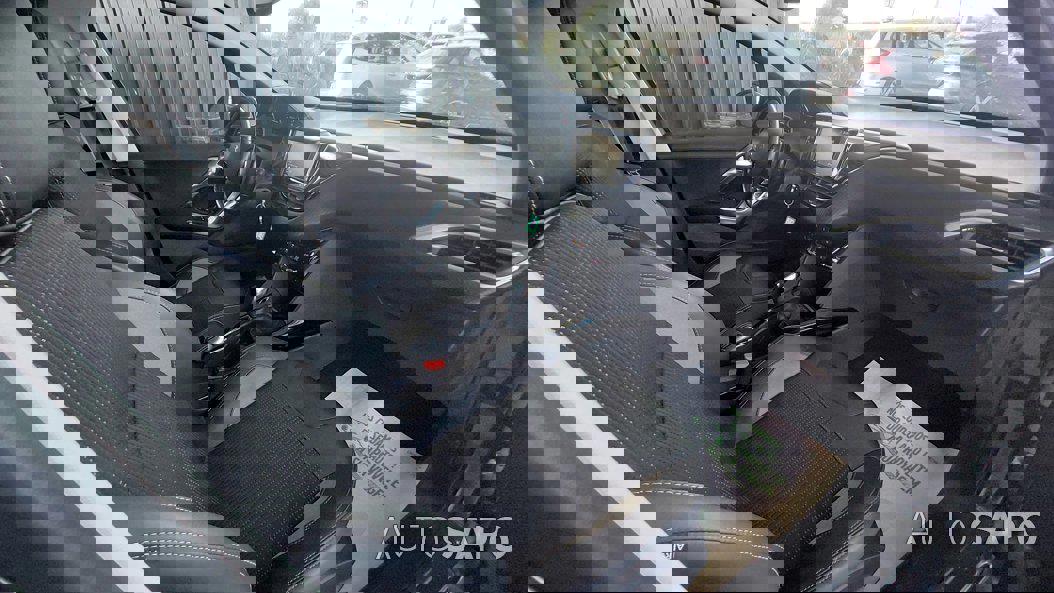 Peugeot 2008 1.2 PureTech Allure de 2019