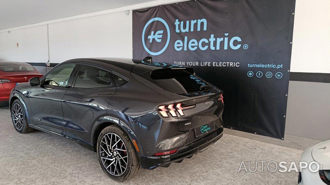 Ford Mustang Mach-E de 2023