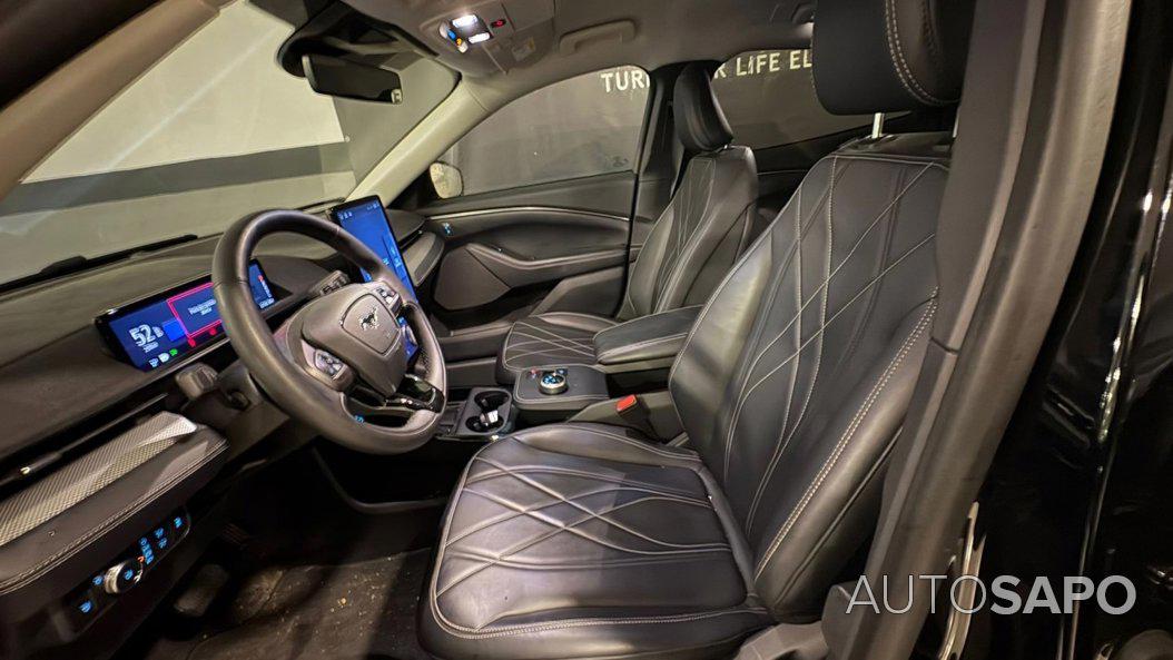 Ford Mustang Mach-E de 2022