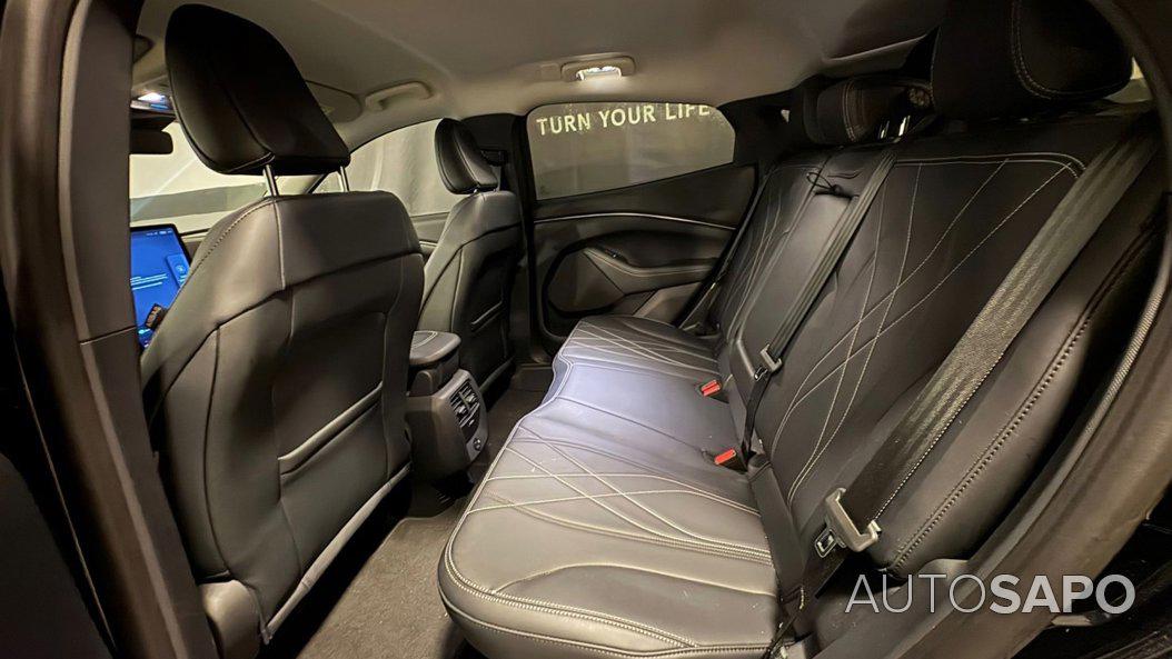 Ford Mustang Mach-E de 2022