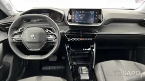 Peugeot 2008 1.2 PureTech Allure EAT8 de 2022