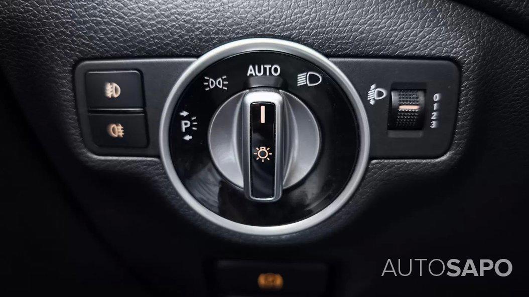 Mercedes-Benz Classe GLA 220 CDi Urban 4-Matic de 2016