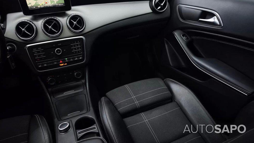 Mercedes-Benz Classe GLA 220 CDi Urban 4-Matic de 2016