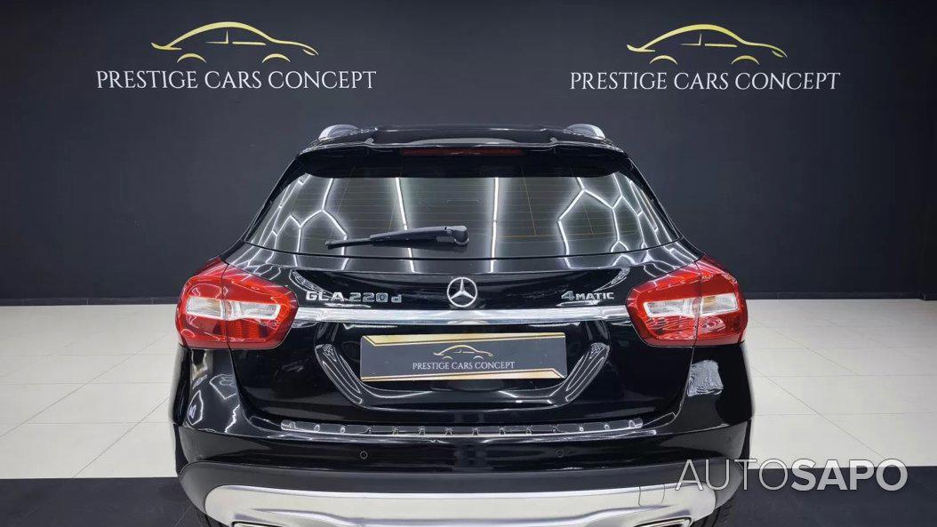 Mercedes-Benz Classe GLA 220 CDi Urban 4-Matic de 2016