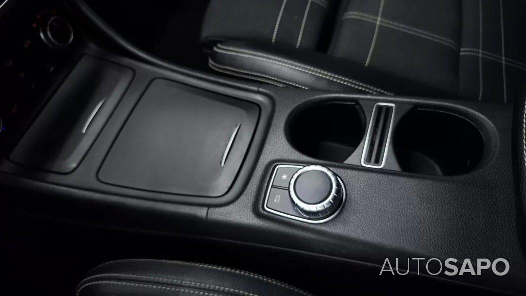 Mercedes-Benz Classe GLA 220 CDi Urban 4-Matic de 2016