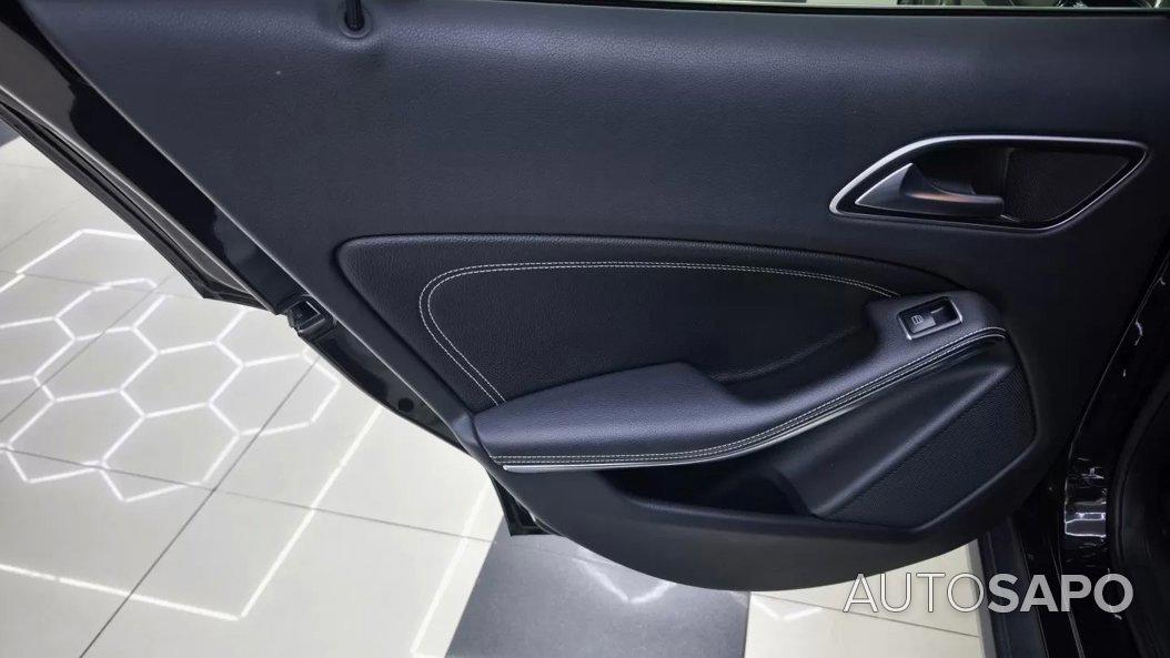 Mercedes-Benz Classe GLA 220 CDi Urban 4-Matic de 2016