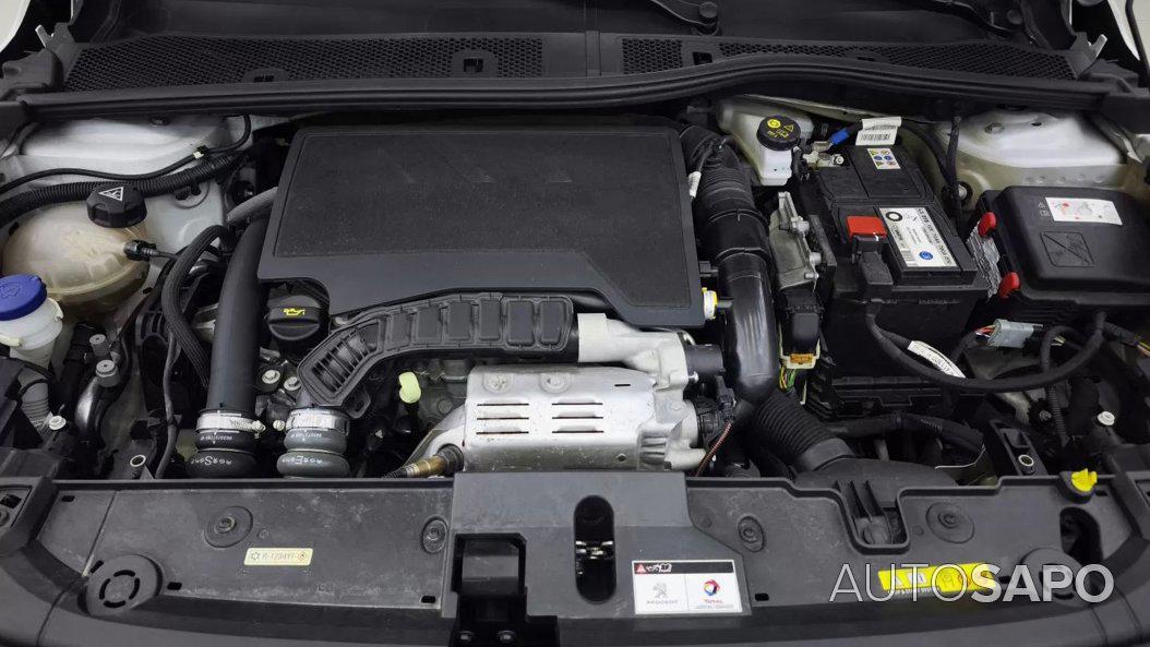 Peugeot 208 1.2 PureTech Allure Pack EAT8 de 2022