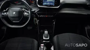 Peugeot 208 1.2 PureTech Allure Pack EAT8 de 2022