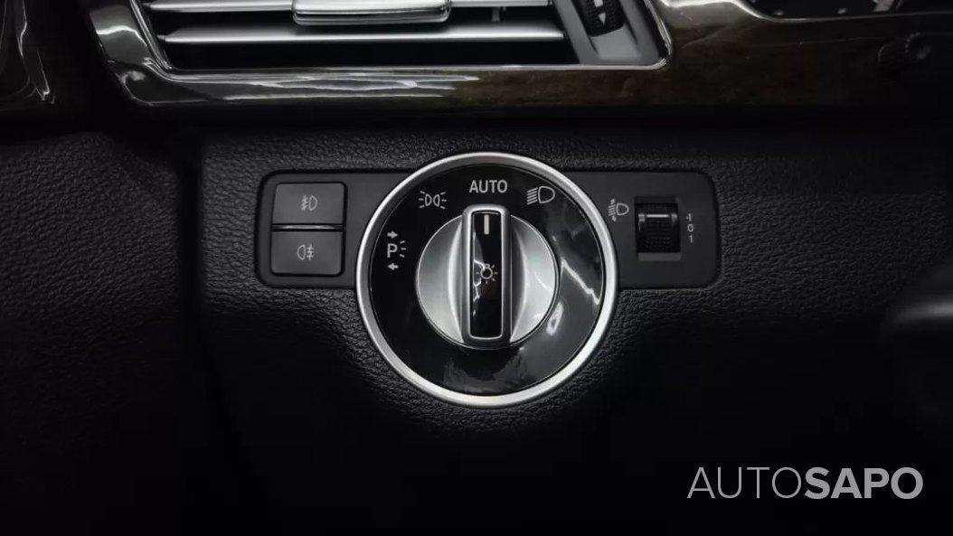 Mercedes-Benz Classe E 250 CDi Avantgarde BE Aut. 140g de 2011