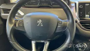 Peugeot 2008 1.2 PureTech Style de 2014