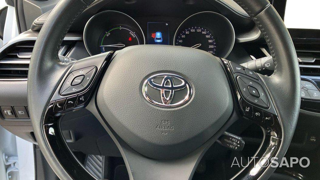 Toyota C-HR 1.8 Hybrid Square Collection de 0