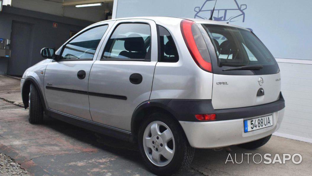 Opel Corsa 1.2 16V Elegance de 2002