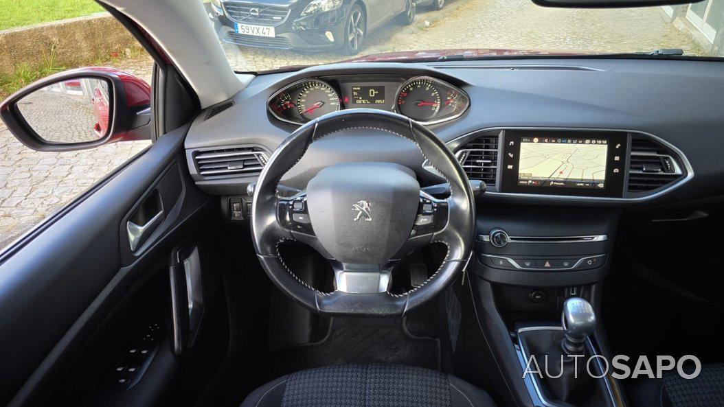Peugeot 308 1.2 PureTech Active J17 de 2018