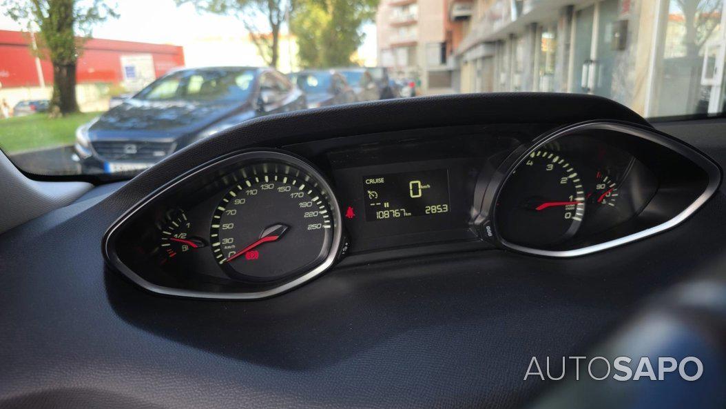 Peugeot 308 1.2 PureTech Active J17 de 2018